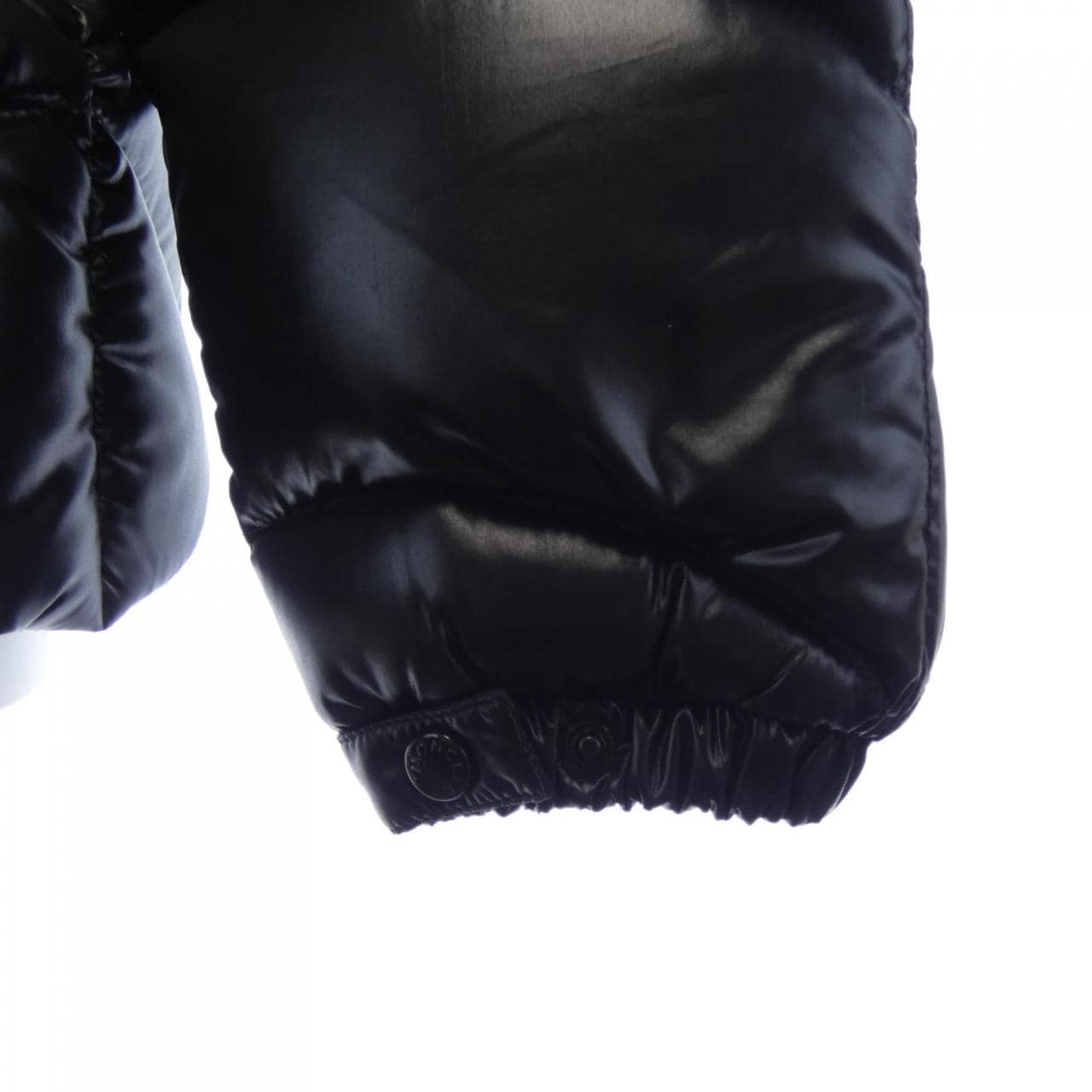 モンクレール MONCLER AKEBIA ダウンジャケット