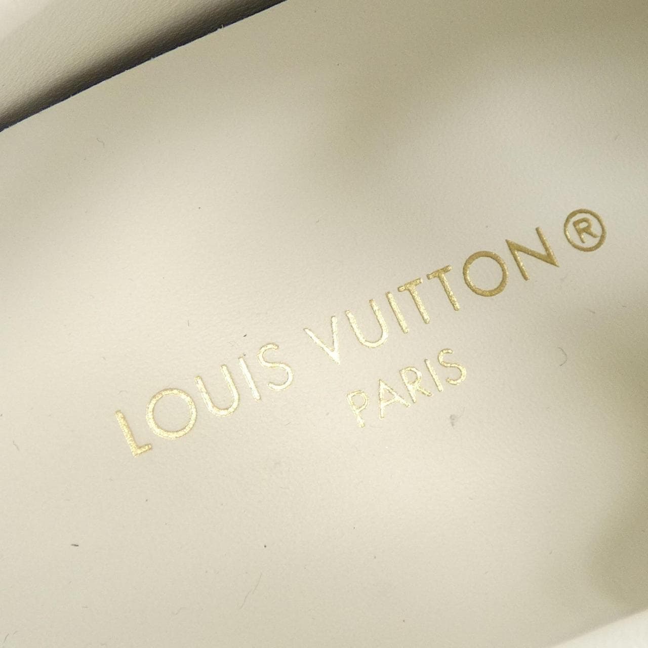 ルイヴィトン LOUIS VUITTON メタリック モノグラム パターン タイムアウト･ライン スニーカー