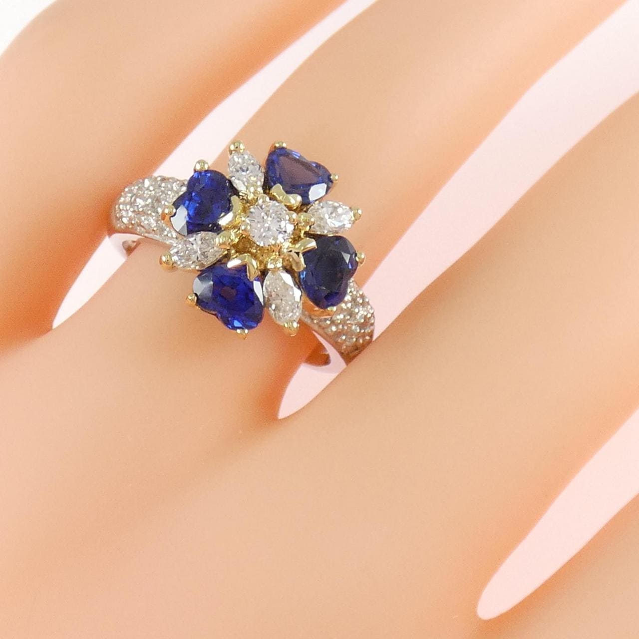 PT900/K18YG フラワー サファイヤ リング 1.93CT