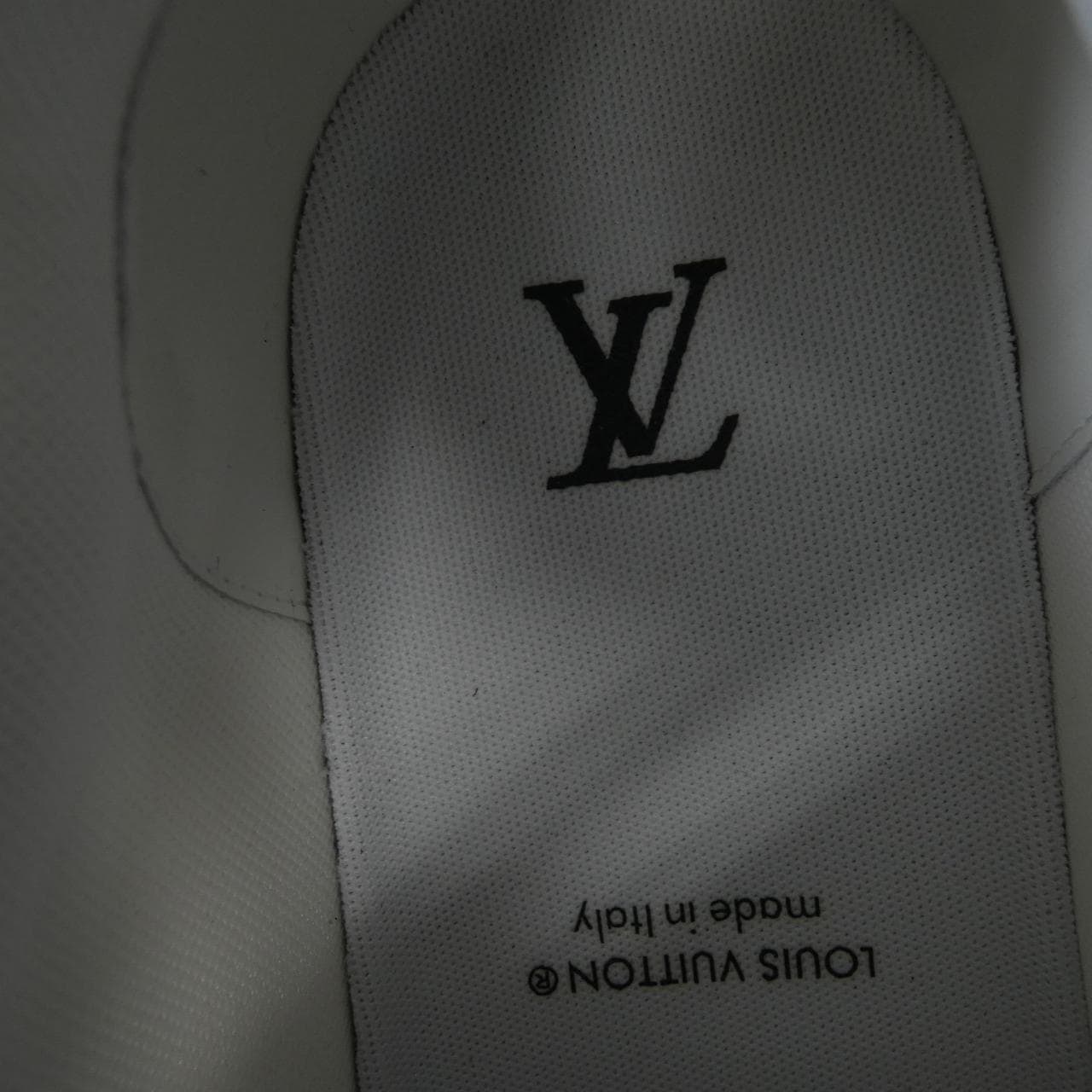 ルイヴィトン LOUIS VUITTON 草間彌生 LV×YK LVトレイナーライン スニーカー
