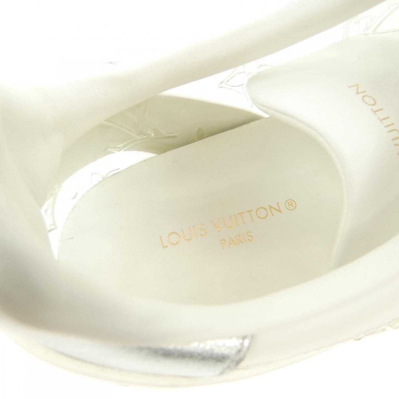 ルイヴィトン LOUIS VUITTON スニーカー