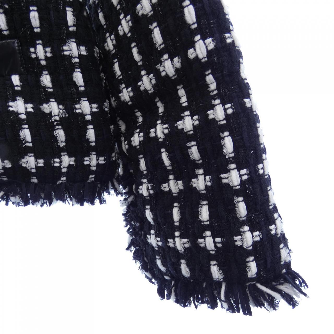 モンクレール MONCLER ダウンジャケット