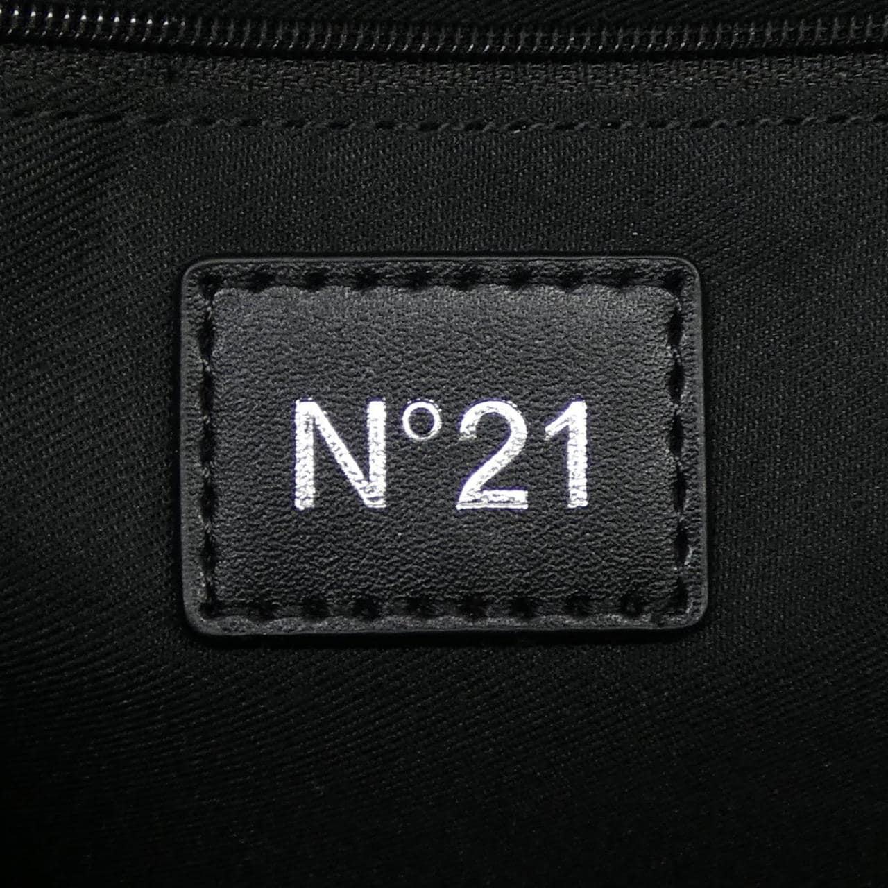 ヌメロヴェントゥーノ N°21 BAG