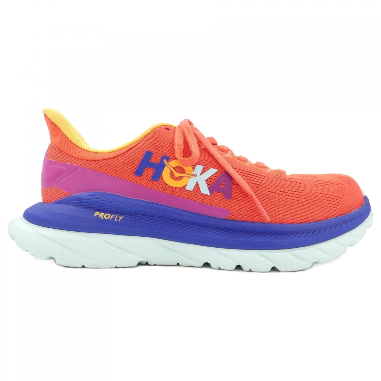 ホカオネオネ HOKA ONE ONE スニーカー