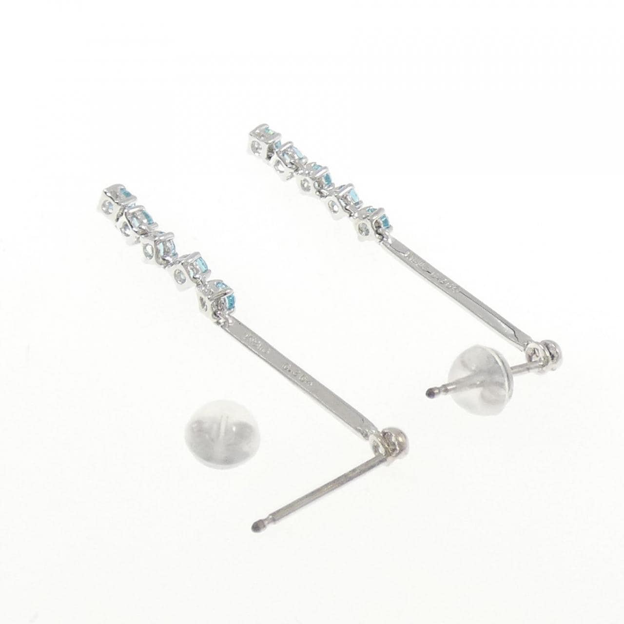 K18WG/750WG トパーズ ピアス 0.608CT