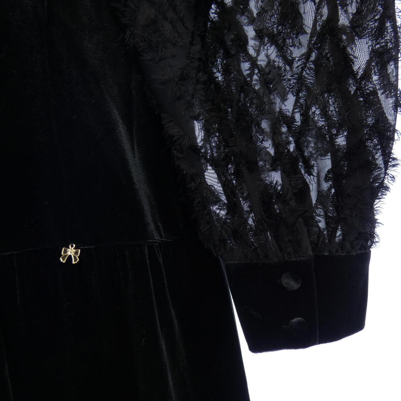 超级美丽SUPER BEAUTY上衣