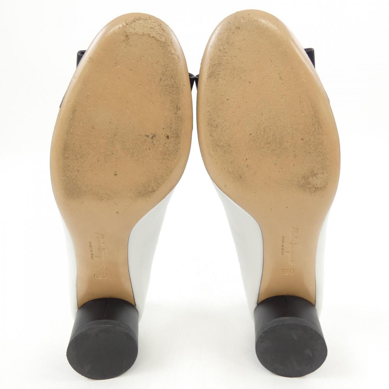 サルヴァトーレフェラガモ SALVATORE FERRAGAMO パンプス