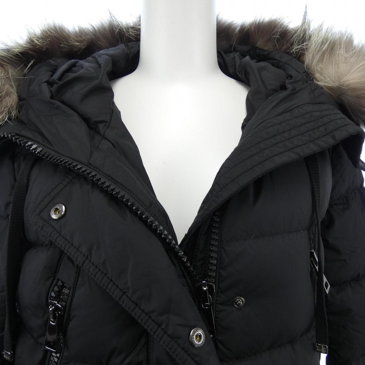 モンクレール MONCLER ダウンコート