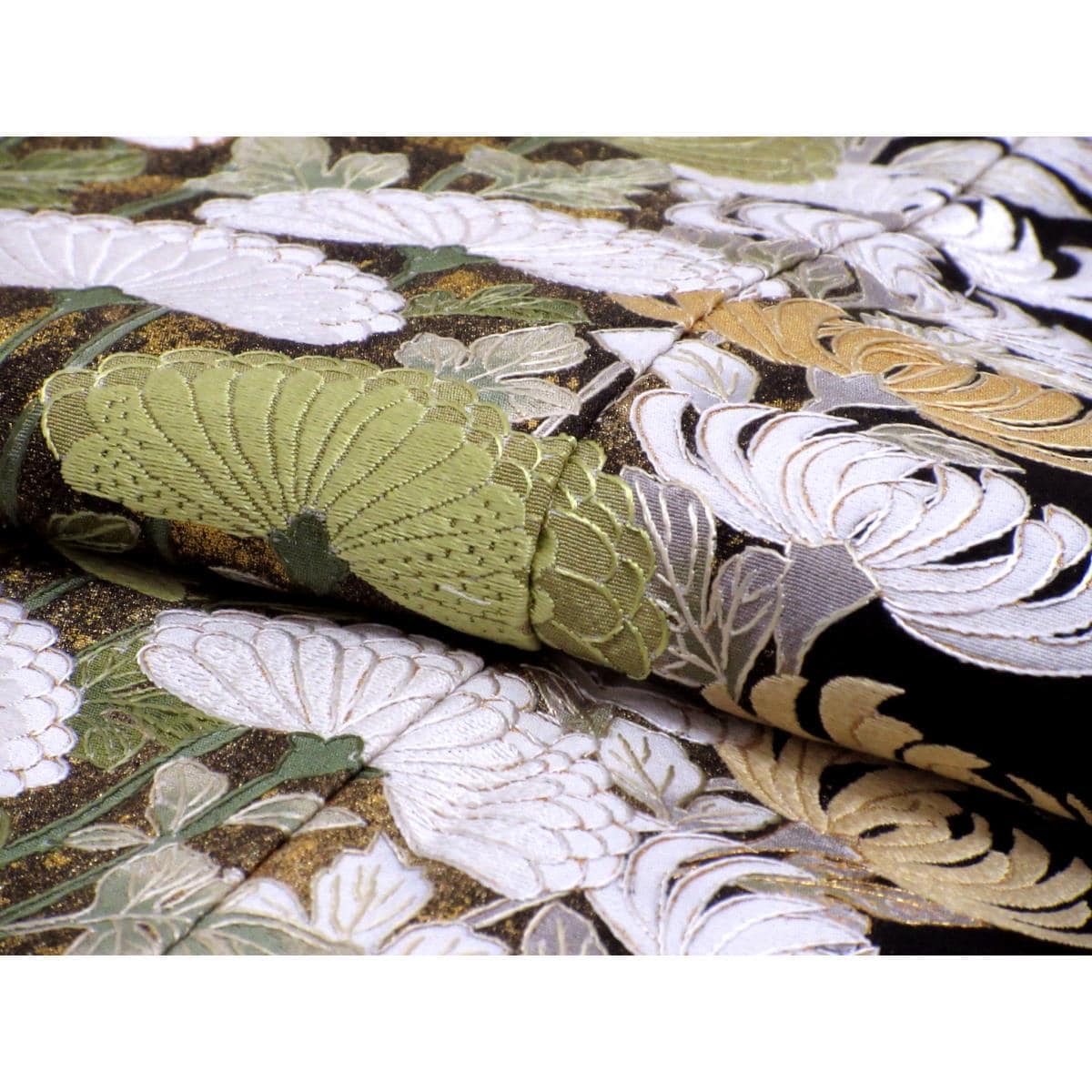 [Unused items] Tomesode with Yuzen gold leaf finish and embroidery, Sanada Rokumonsen, width L size