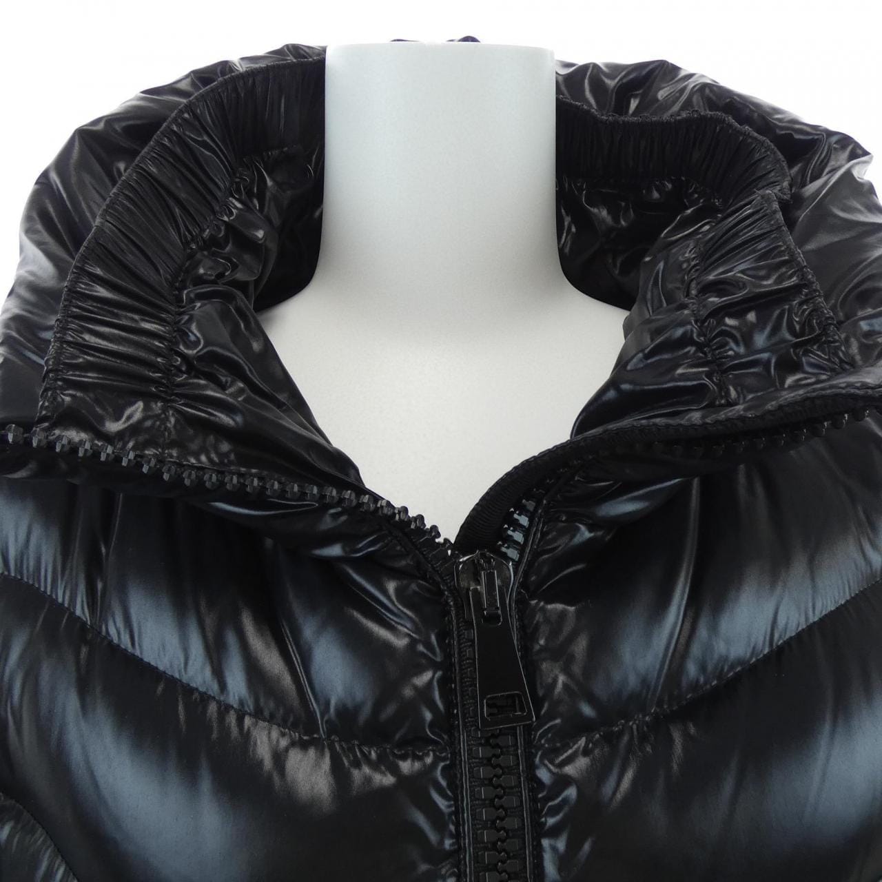 モンクレール MONCLER 68950 MIRIEL ダウンジャケット