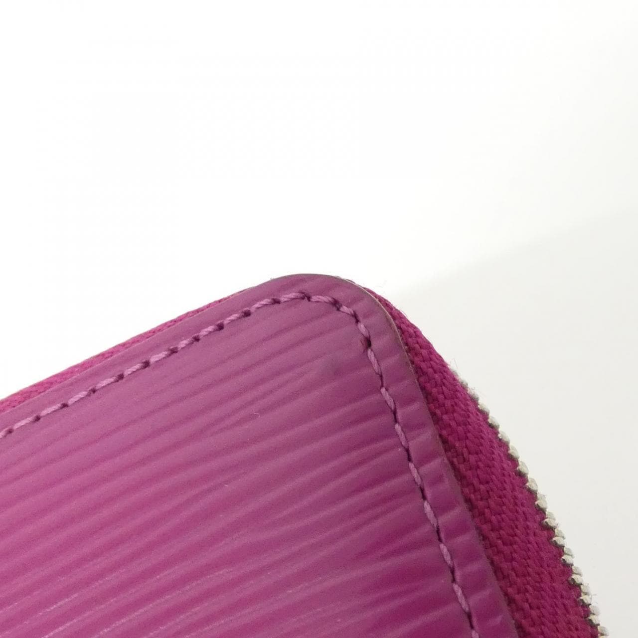 ルイヴィトン エピ ジッピー コインパース M6015L コインケース