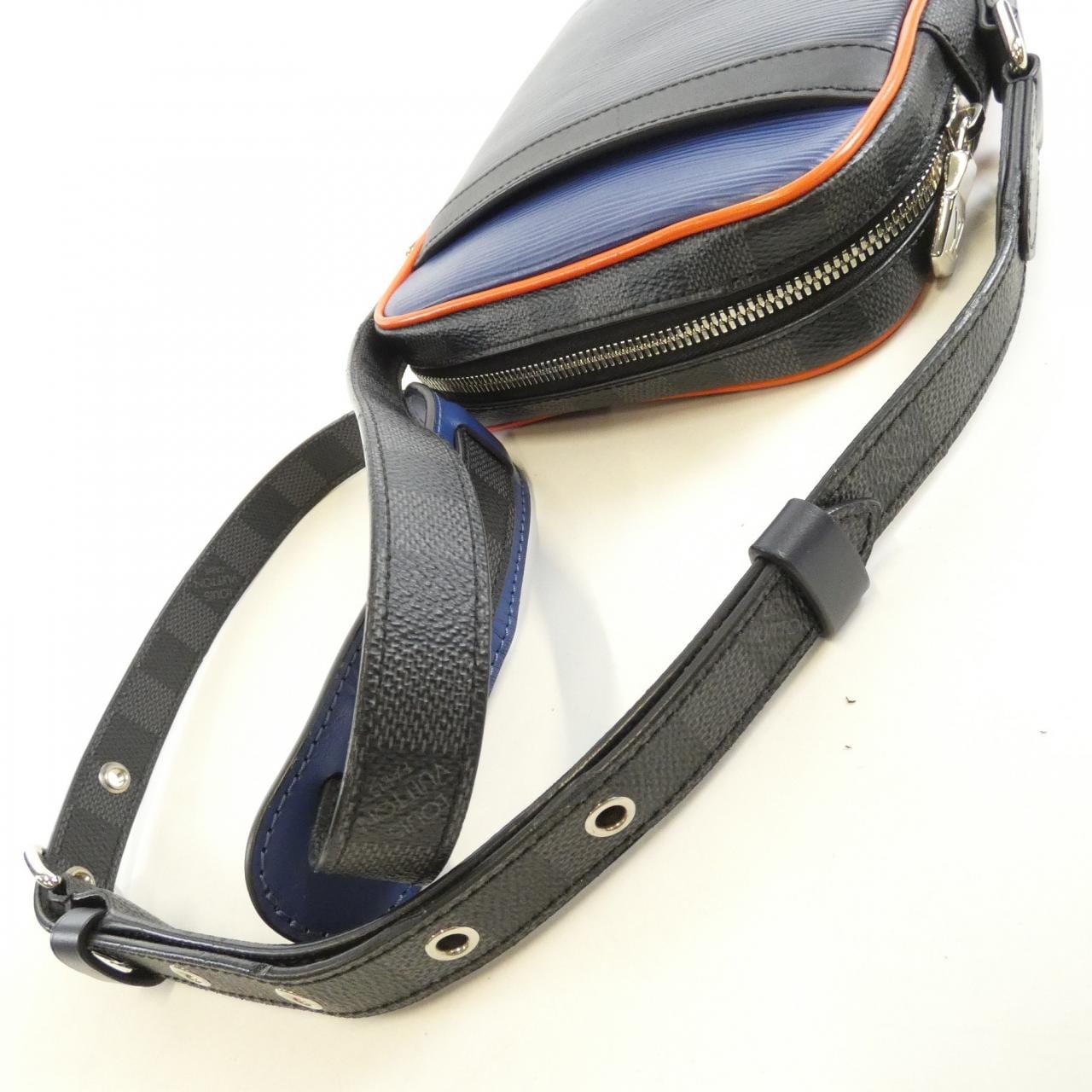 ルイヴィトン エピ+ダミエ グラフィット ダヌーブ スリム M51460 ショルダーバッグ