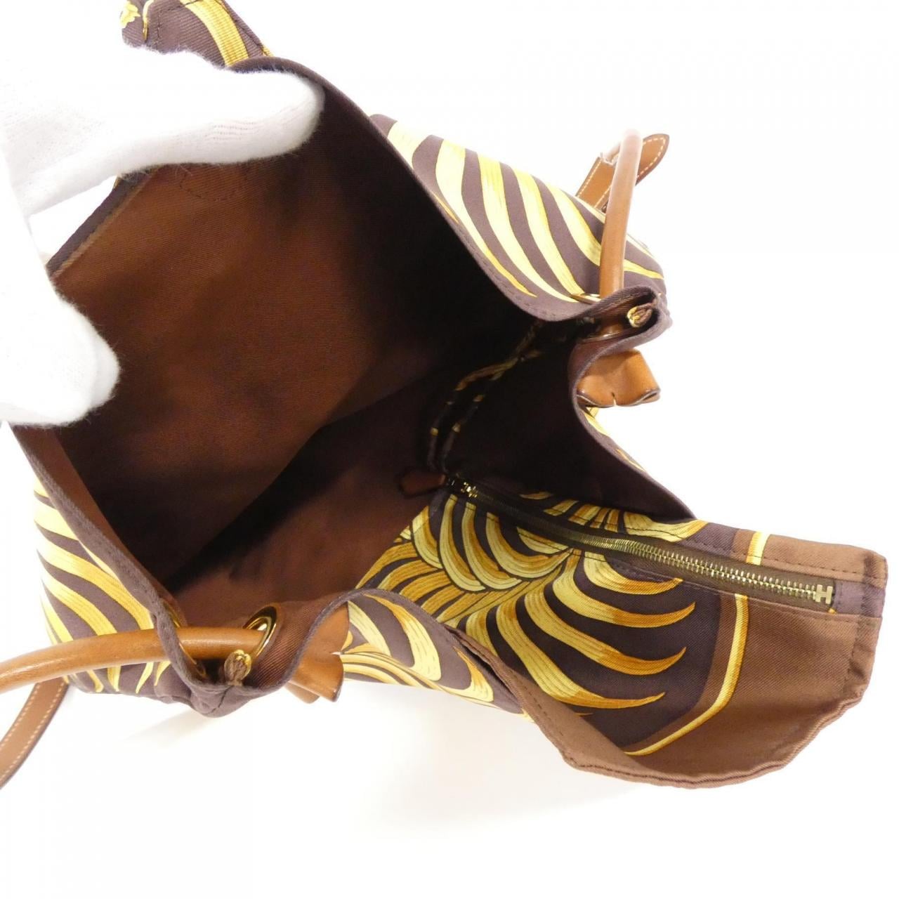 エルメス TIGRE ROYAL シルキーシティ PM 056096CC ショルダーバッグ