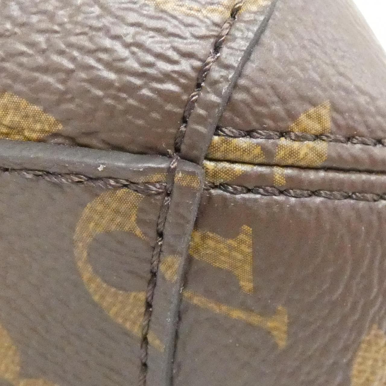 LOUIS VUITTON Monogram Montaigne BB M41055 包