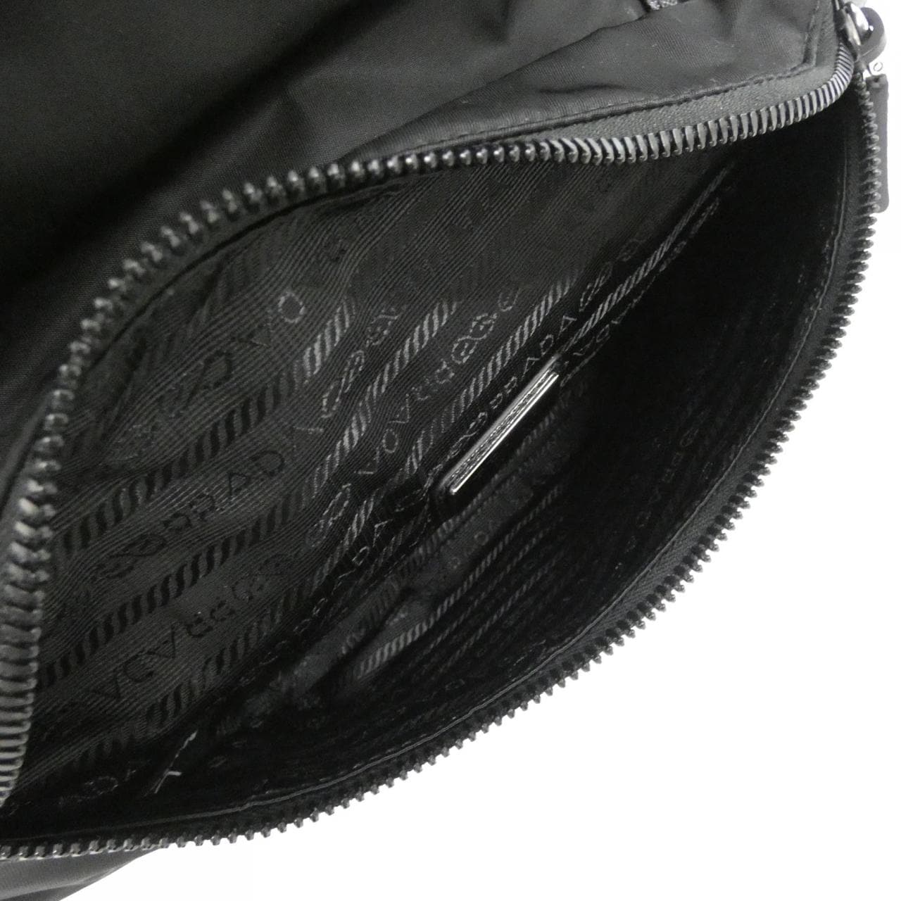 【新品】プラダ 2VH176 ショルダーバッグ