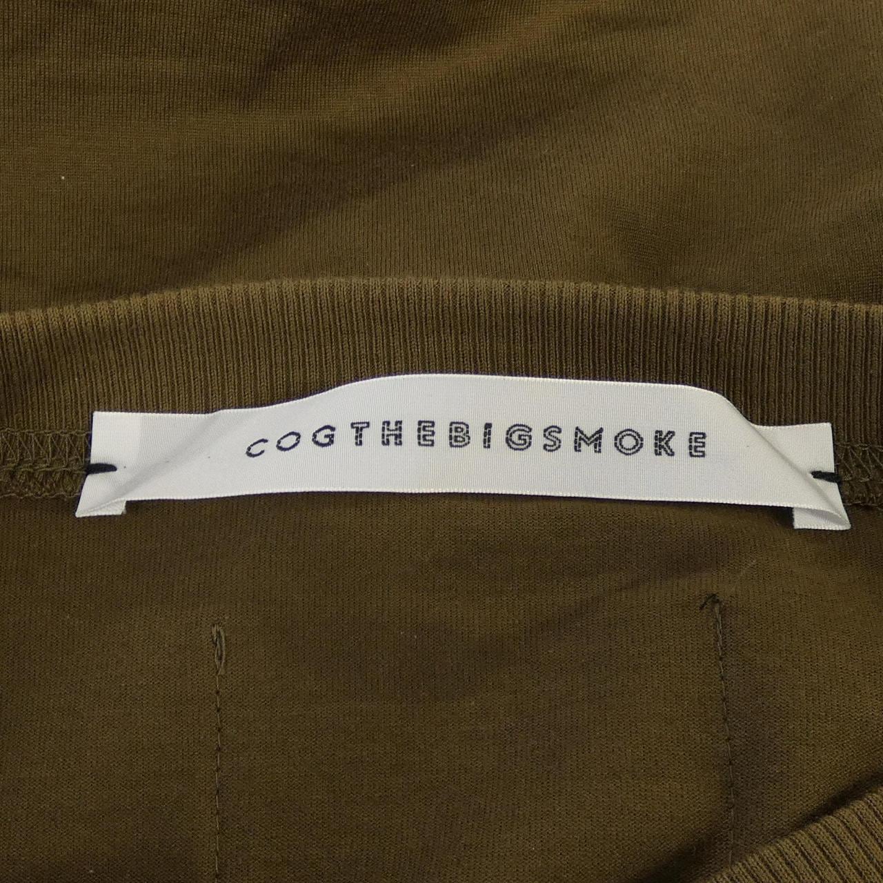 コグザビッグスモーク COGTHEBIGSMOKE トップス