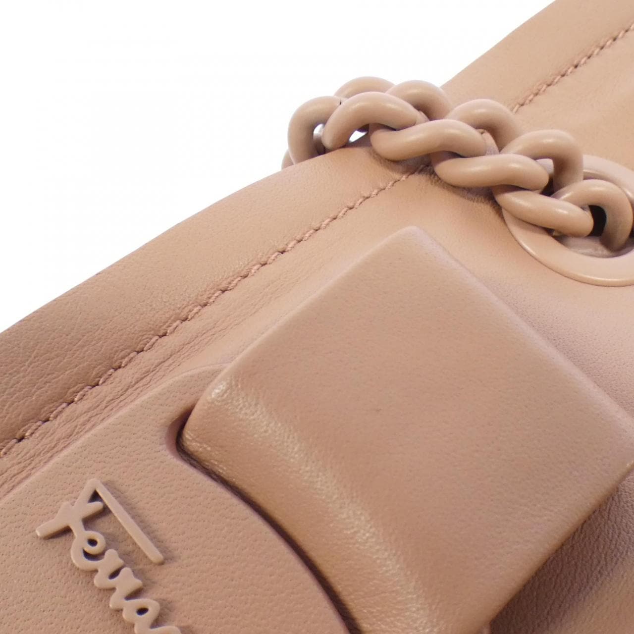 SALVATORE FERRAGAMO 21 0904 包