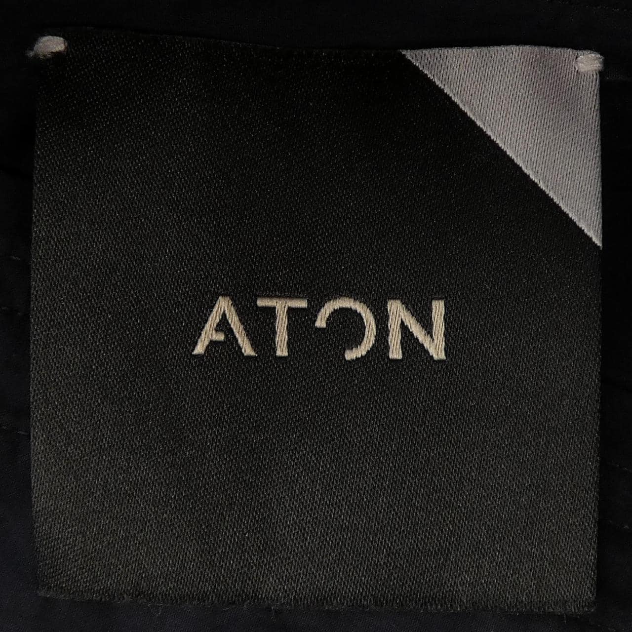 エイトン ATON 6575161 スカート
