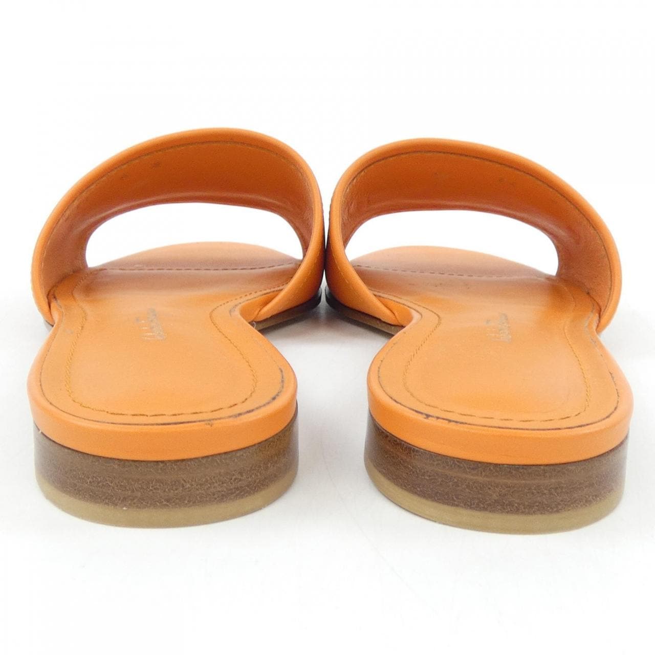 サルヴァトーレフェラガモ SALVATORE FERRAGAMO サンダル