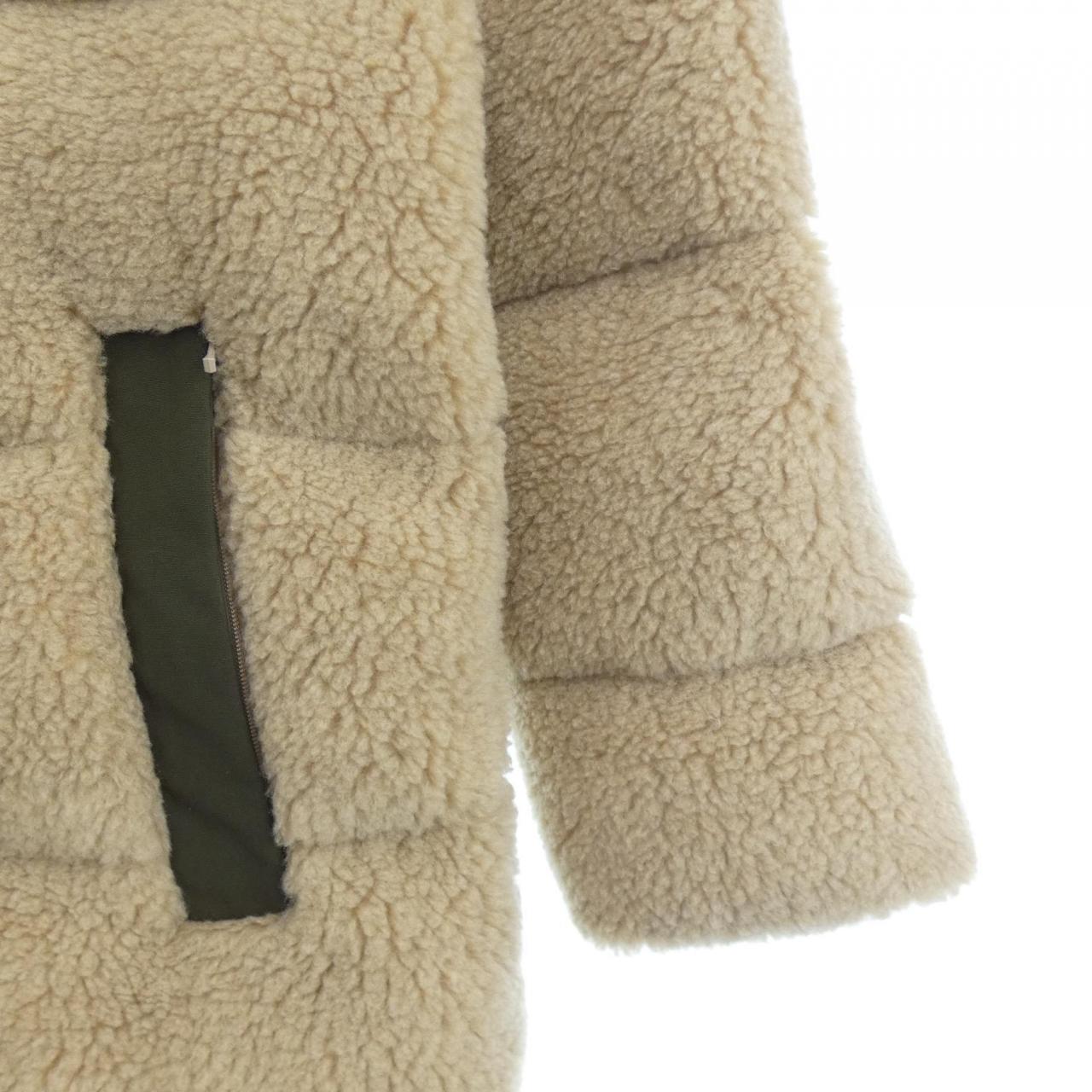 モンクレール MONCLER ダウンコート