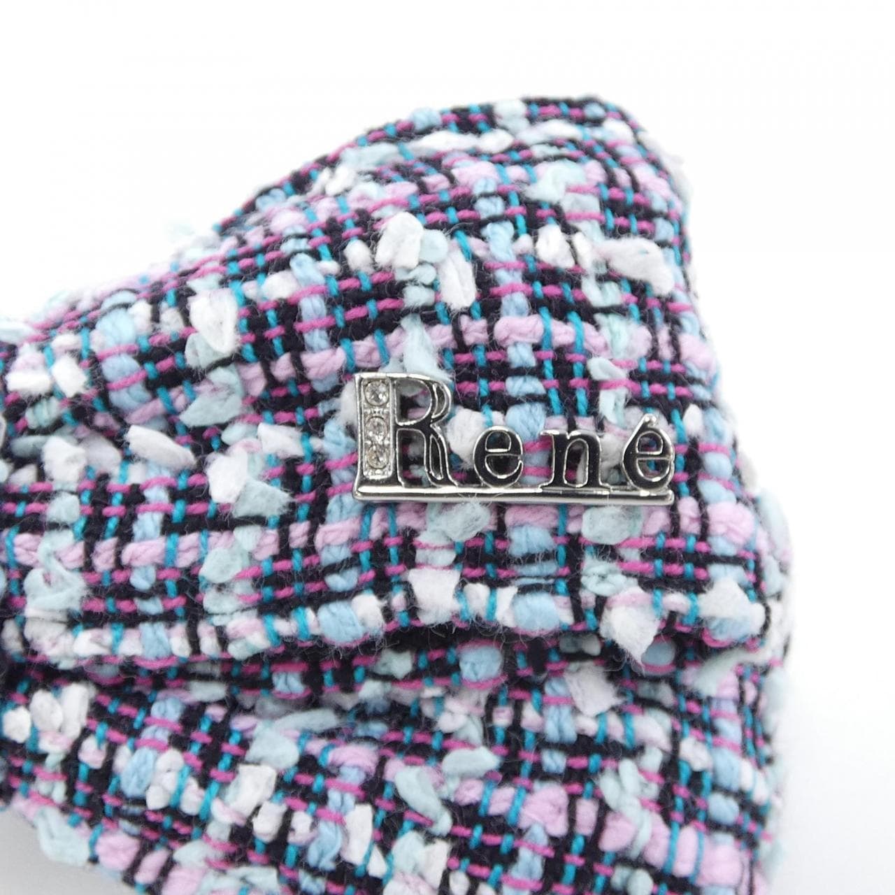Rene RENE brooch