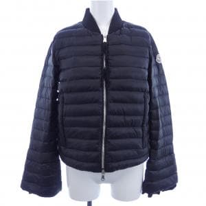 モンクレール MONCLER ダウンジャケット
