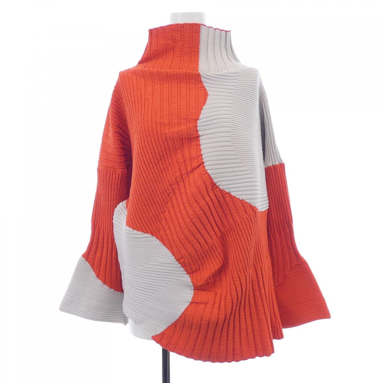 イッセイミヤケ ISSEY MIYAKE IM23KN251 トップス