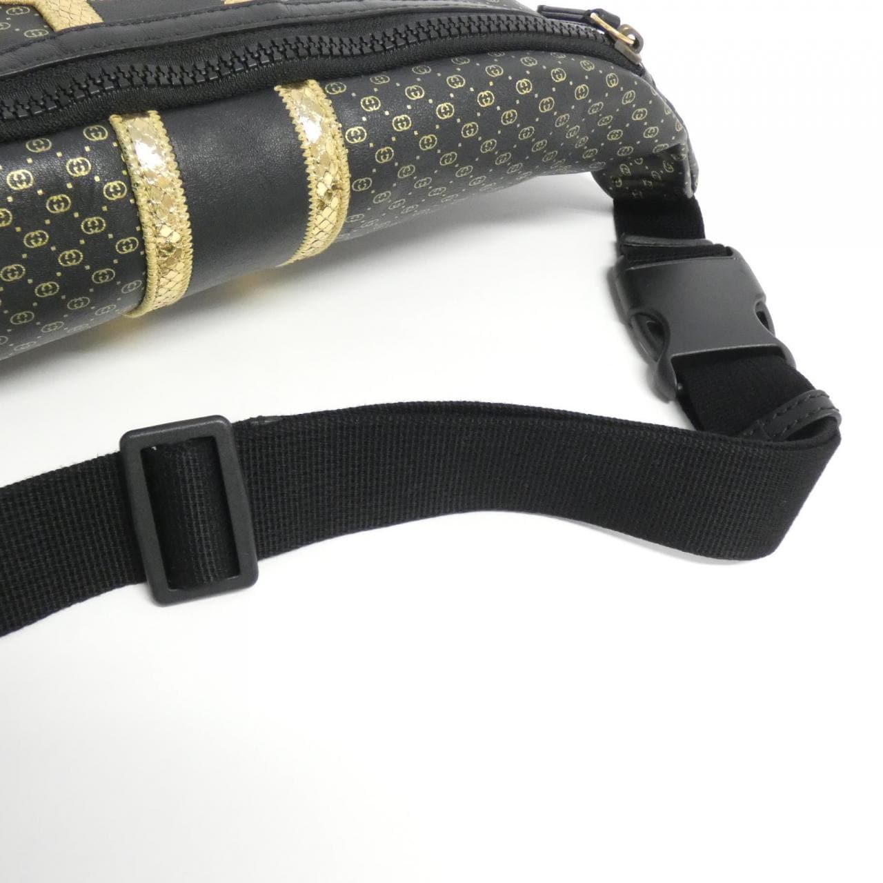 Gucci DAOOER DAN 536416 0WDCX Waist Bag