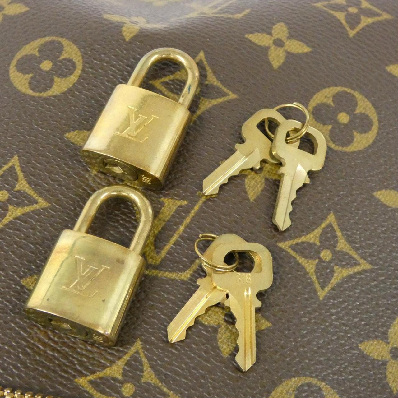 ルイヴィトン モノグラム エヴァシオン M41443 バッグ