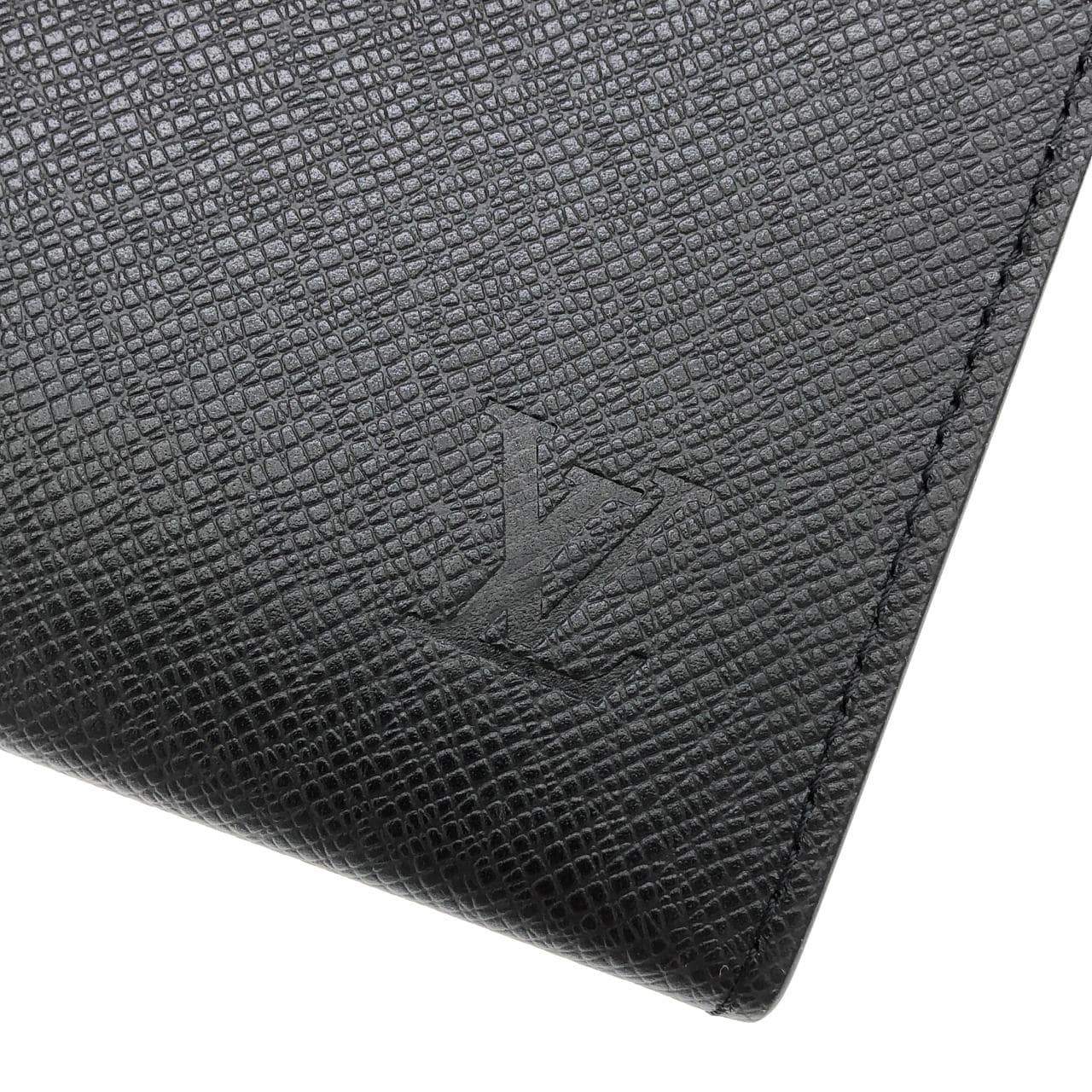 ルイヴィトン タイガ ポシェット ヴォワヤージュ MM M30547 バッグ