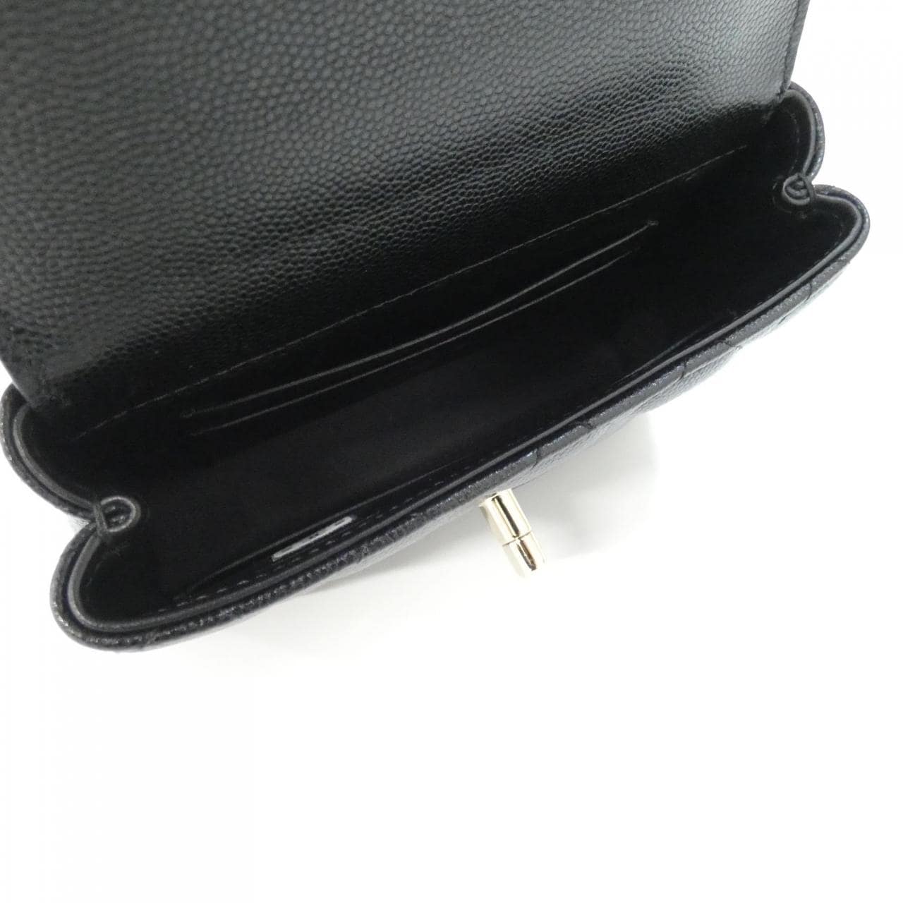 【未使用品】シャネル AP4244 チェーンクラッチ