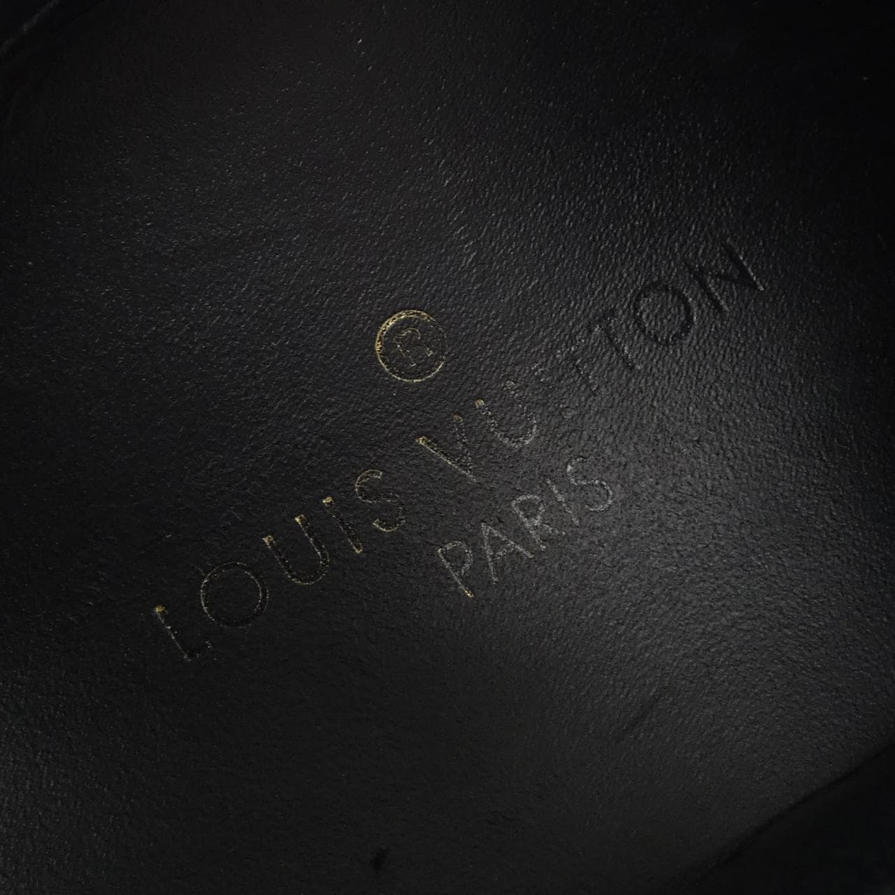 ルイヴィトン LOUIS VUITTON ランアウェイライン スニーカー