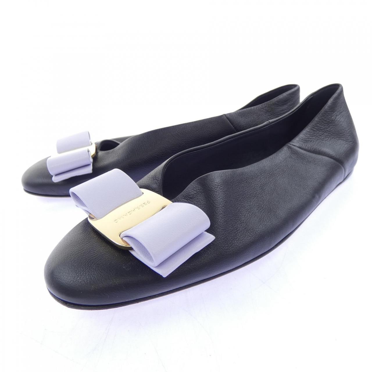 フェラガモ FERRAGAMO フラットシューズ