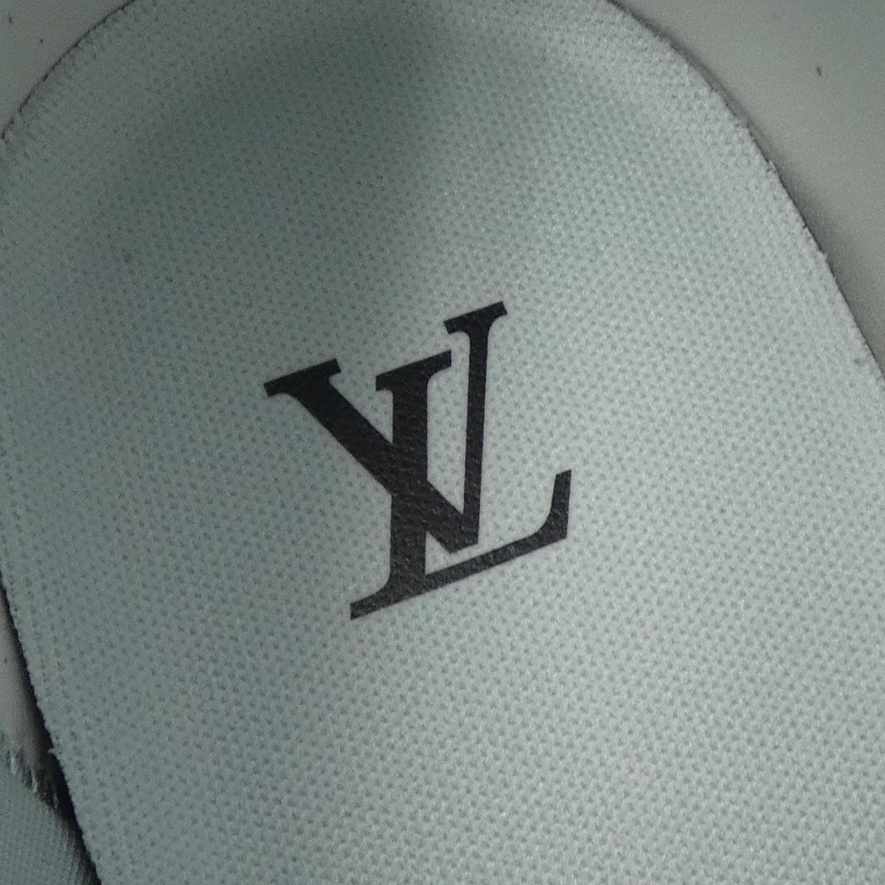 ルイヴィトン LOUIS VUITTON スニーカー