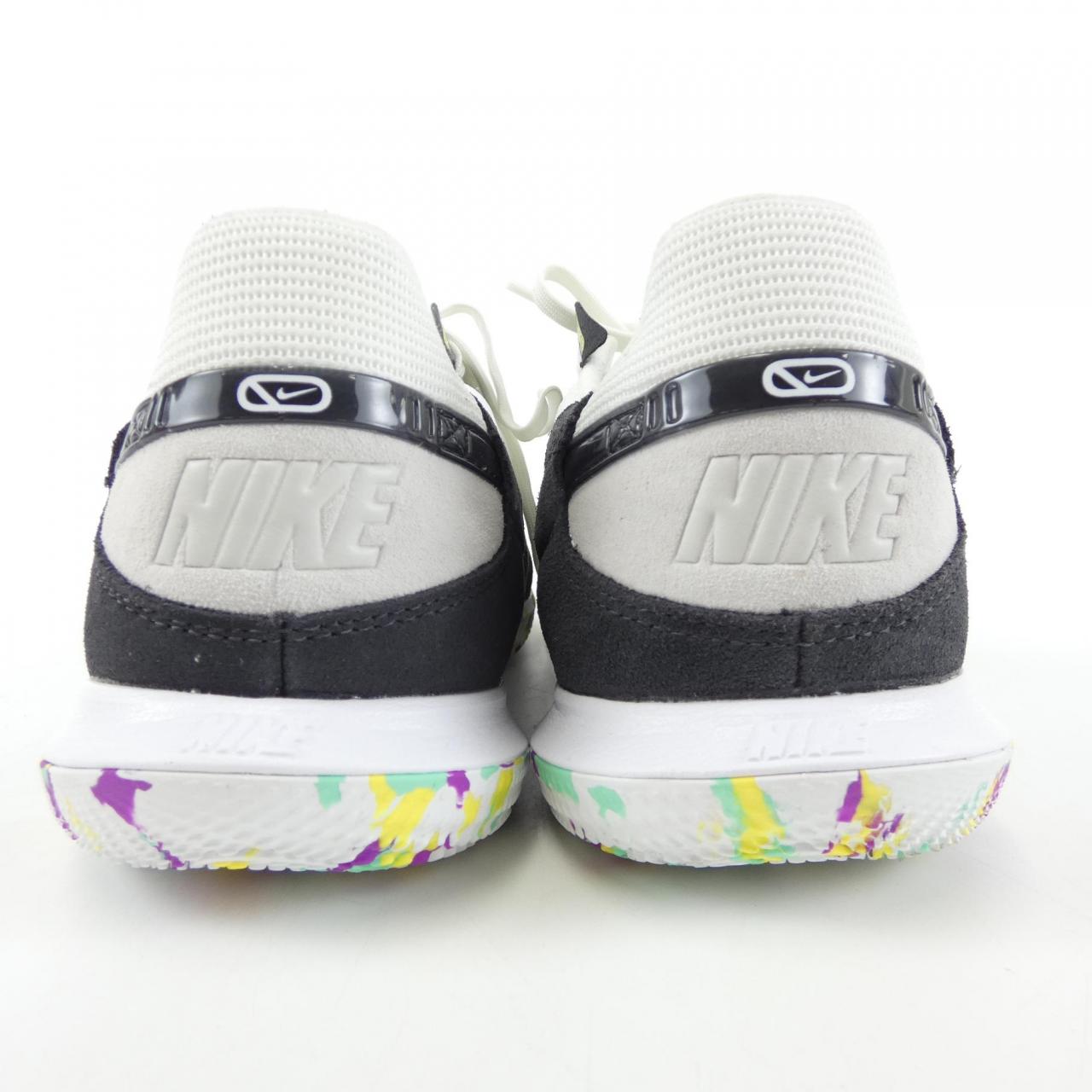 ナイキ NIKE スニーカー