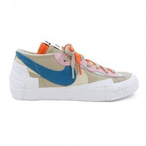 ナイキ NIKE DM7901-200 スニーカー