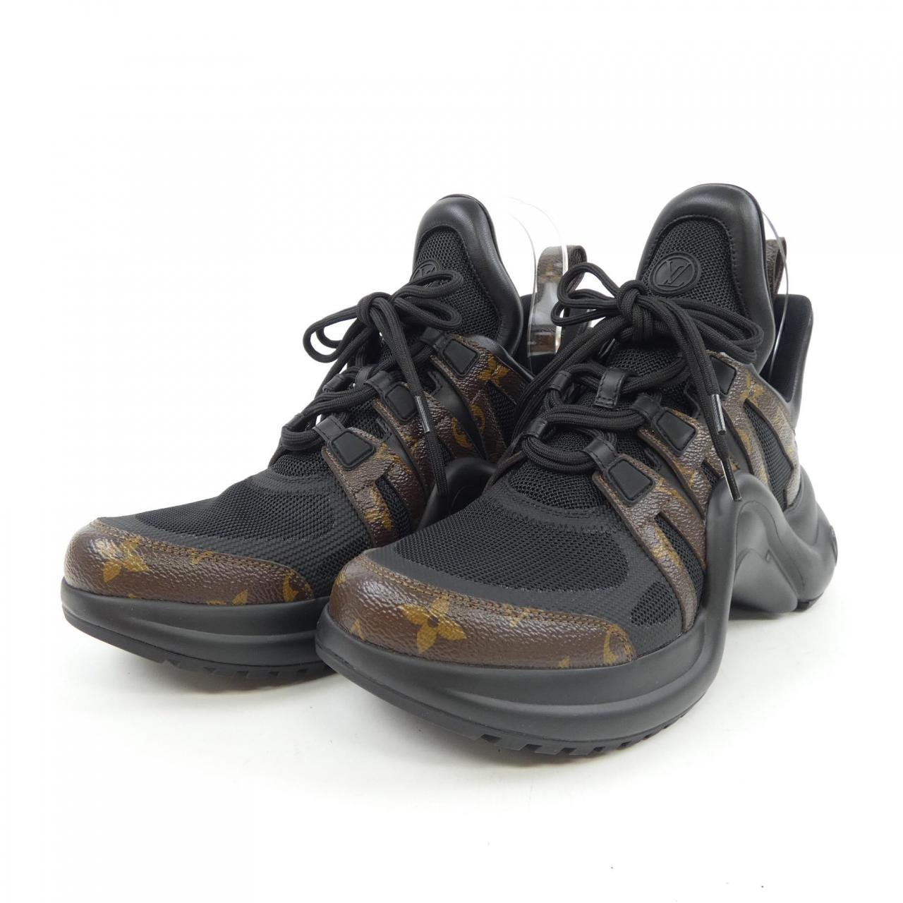 ルイヴィトン LOUIS VUITTON パテントモノグラムキャンバス アークライトライン スニーカー