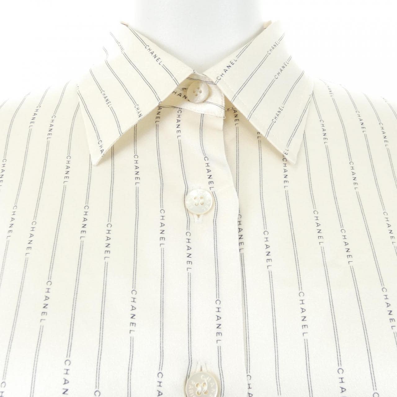 【ヴィンテージ】シャネル CHANEL P13804V07886 99A シャツ