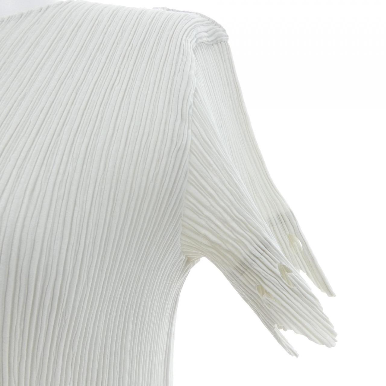 イッセイミヤケ ISSEY MIYAKE IM04FJ610 トップス