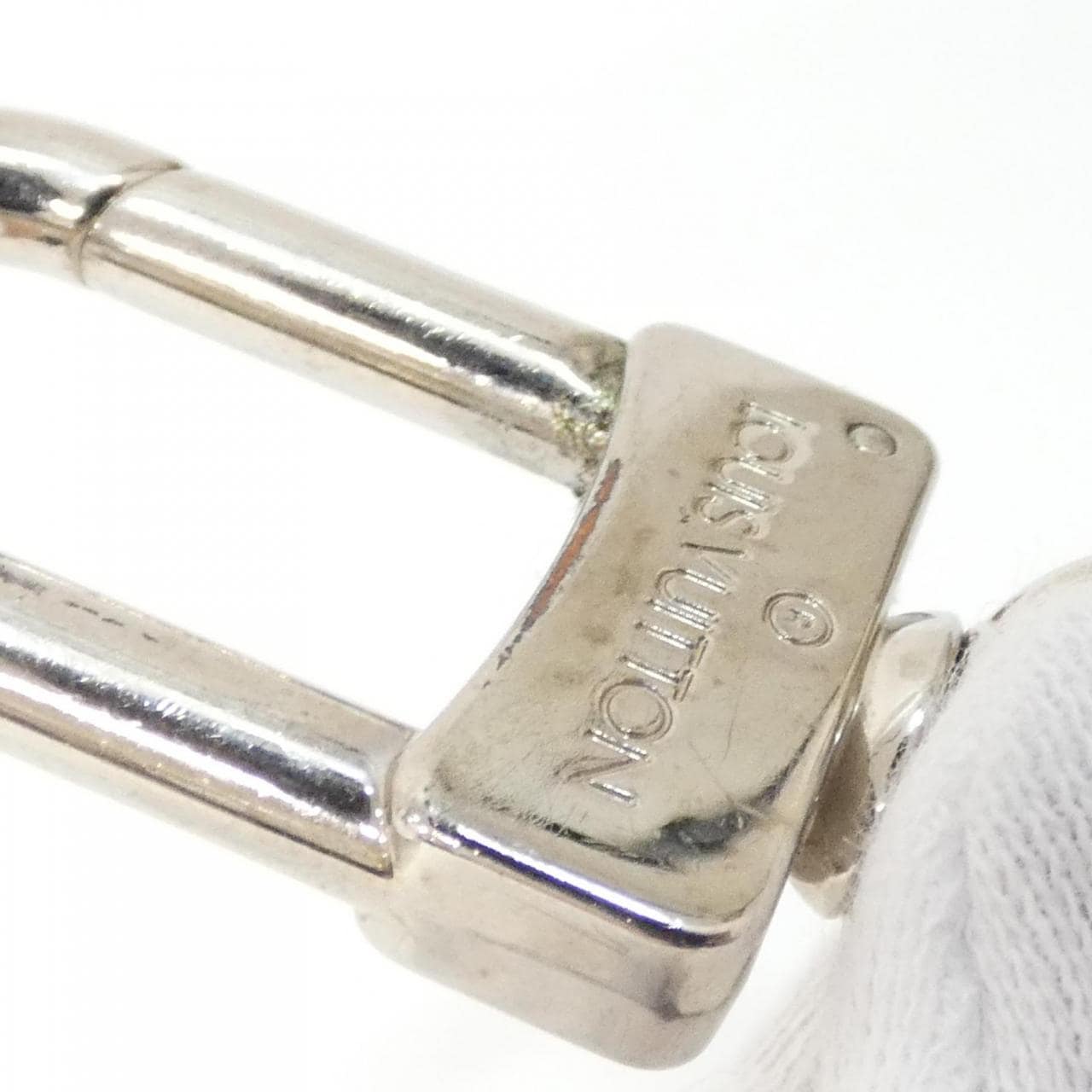 ルイヴィトン キーホルダー LVサークル M67362 キーリング