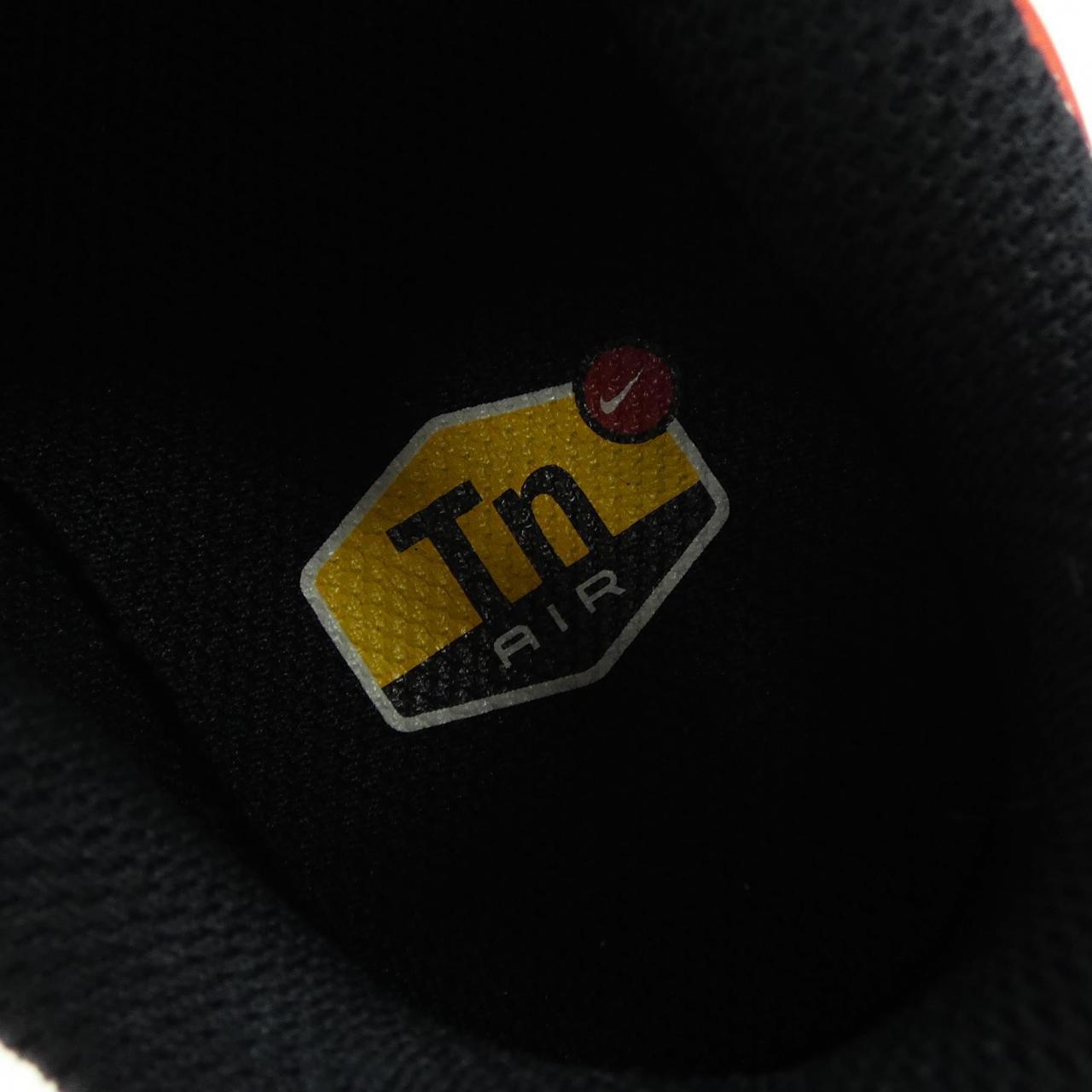 ナイキ NIKE スニーカー