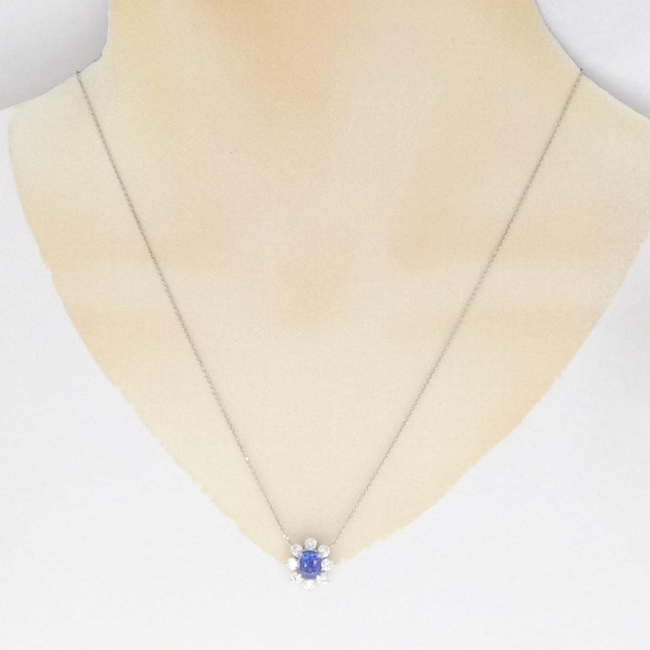 PT900/PT850 サファイヤ ネックレス 1.80CT