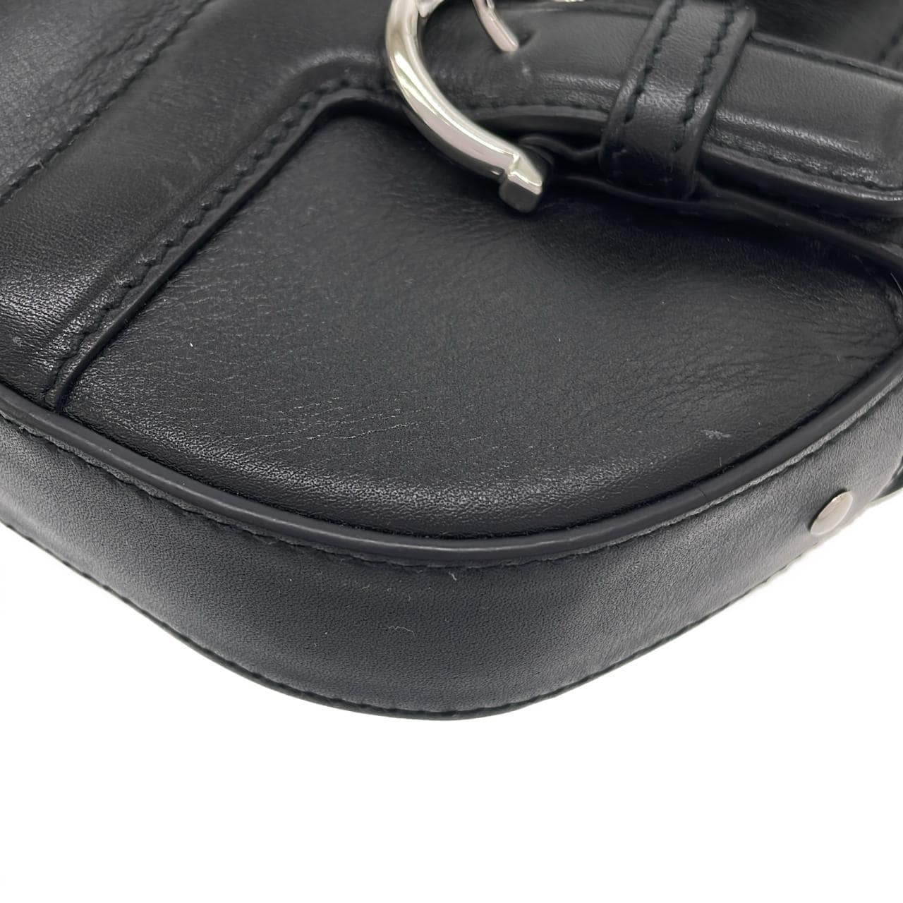 サルヴァトーレフェラガモ 21 4935 ショルダーバッグ