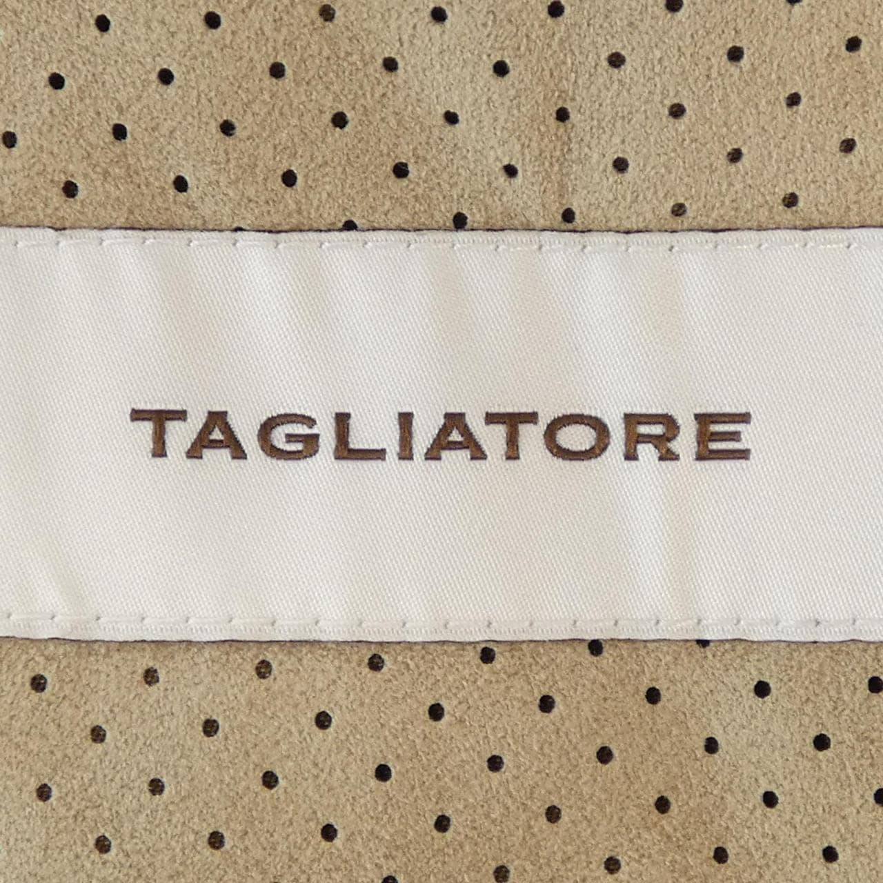 タリアトーレ TAGLIATORE スーツ
