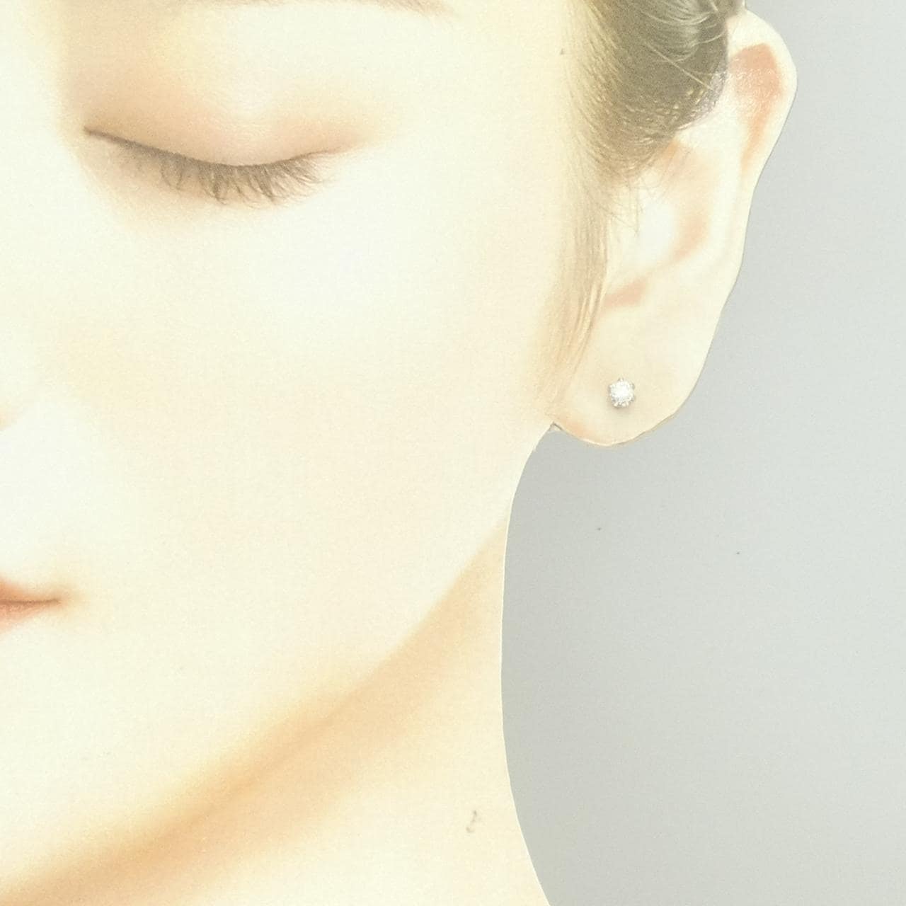 PT/PT900 ソリティア ダイヤモンド ピアス 0.28CT