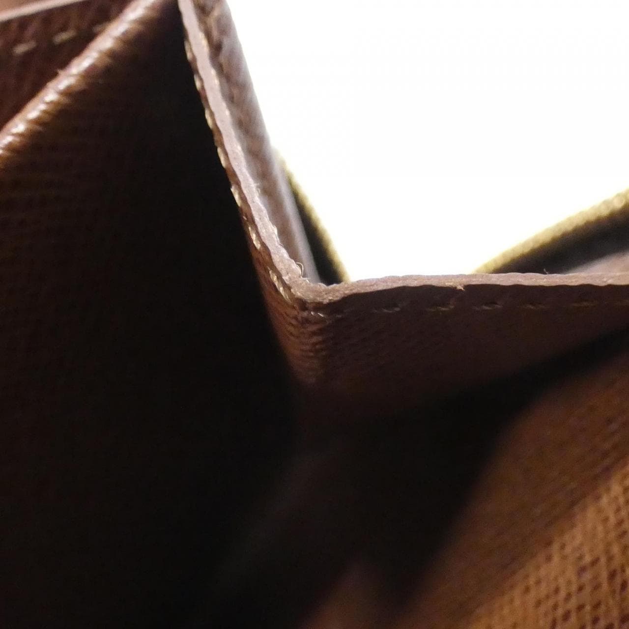 ルイヴィトン モノグラム コンパクト ジップ M61667 財布