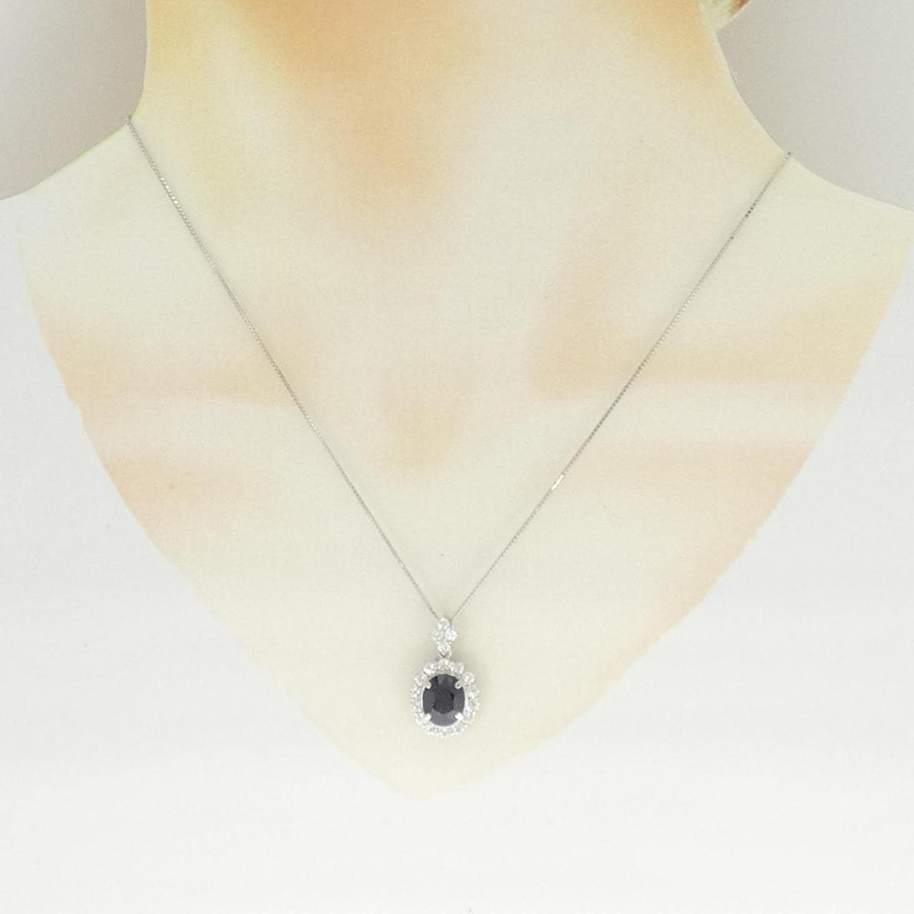 PT900/PT850 サファイヤ ネックレス 3.22CT