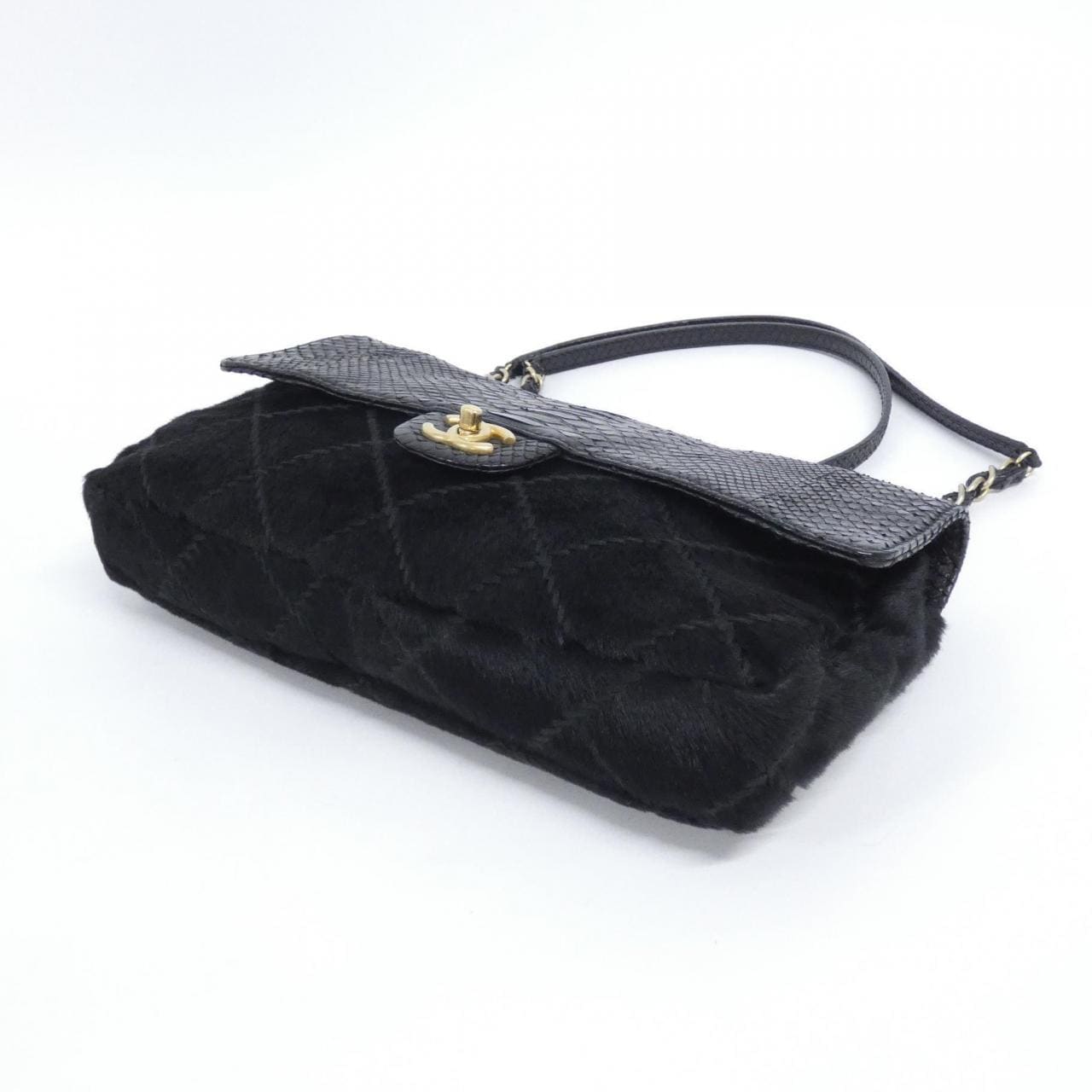 シャネル ショルダーバッグ