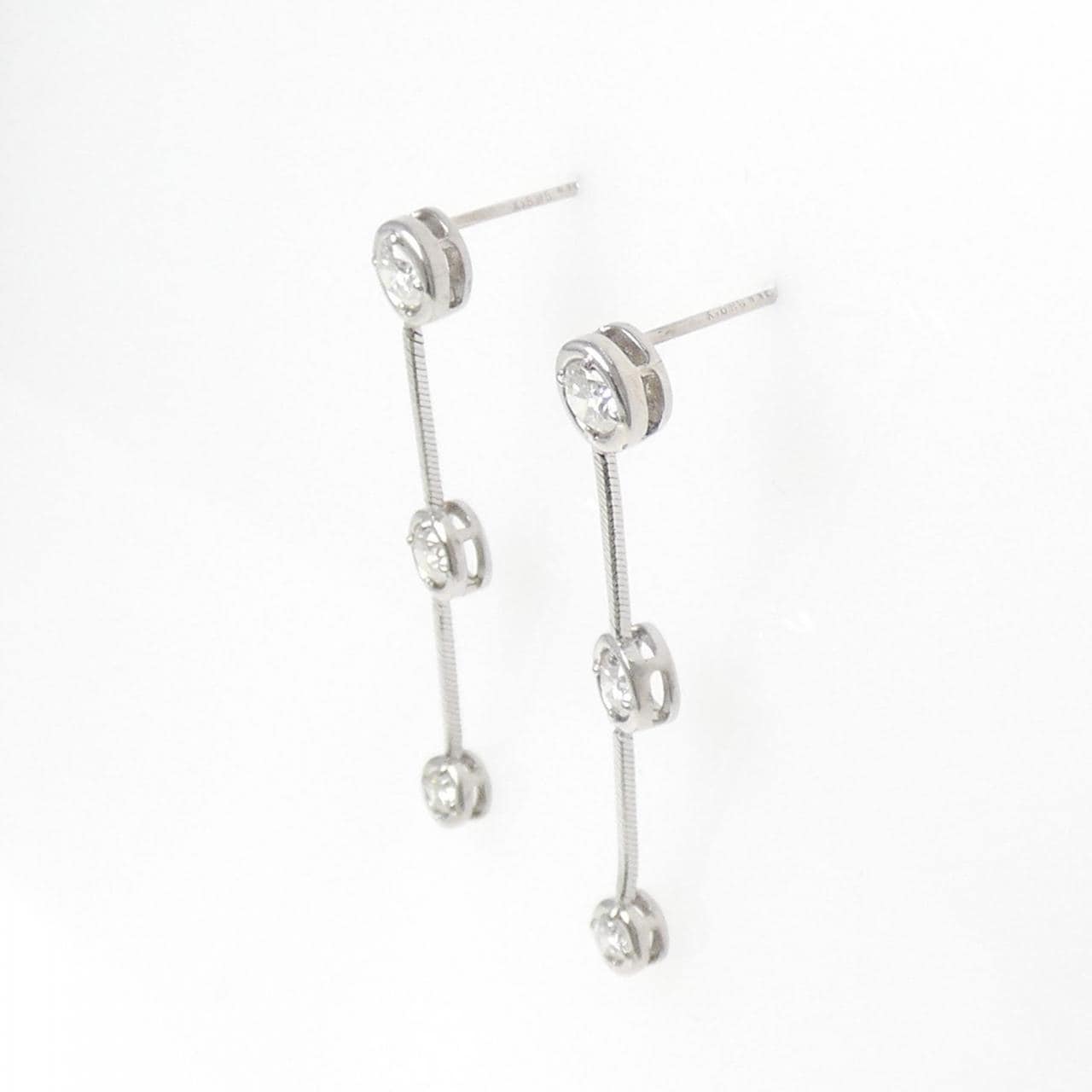 K18WG スリーストーン ダイヤモンド ピアス 0.60CT