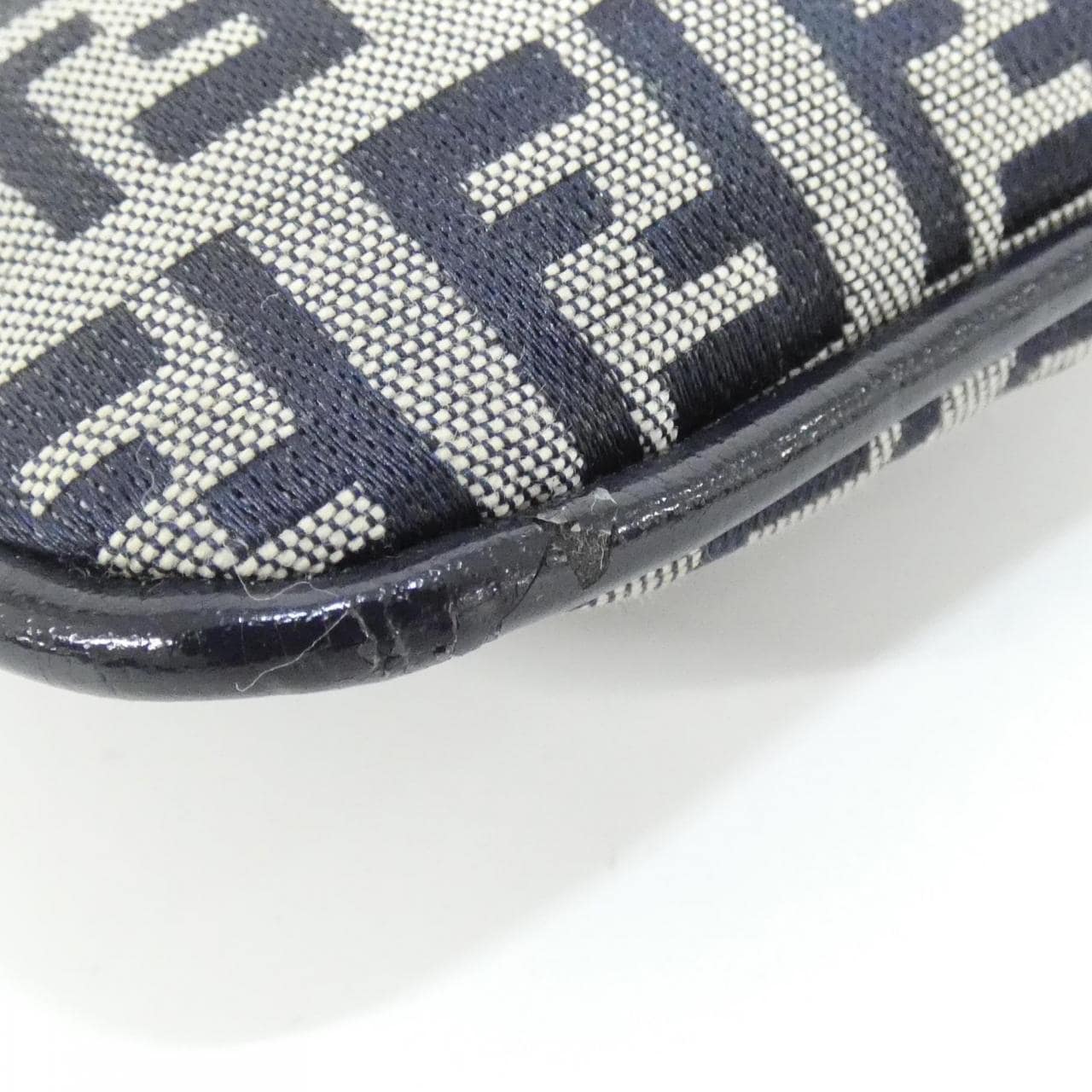 【ヴィンテージ】フェンディ 26766 ショルダーバッグ